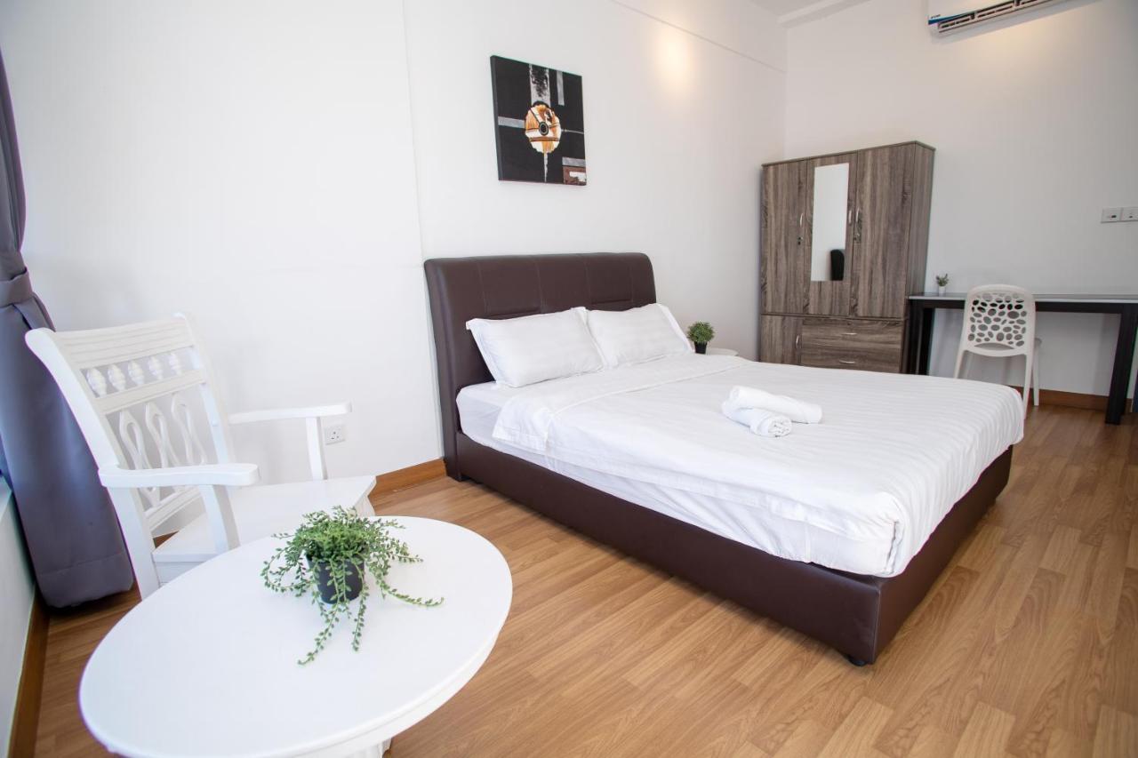 Tropicana 218 Macalister Τζωρτζ Τάουν Εξωτερικό φωτογραφία